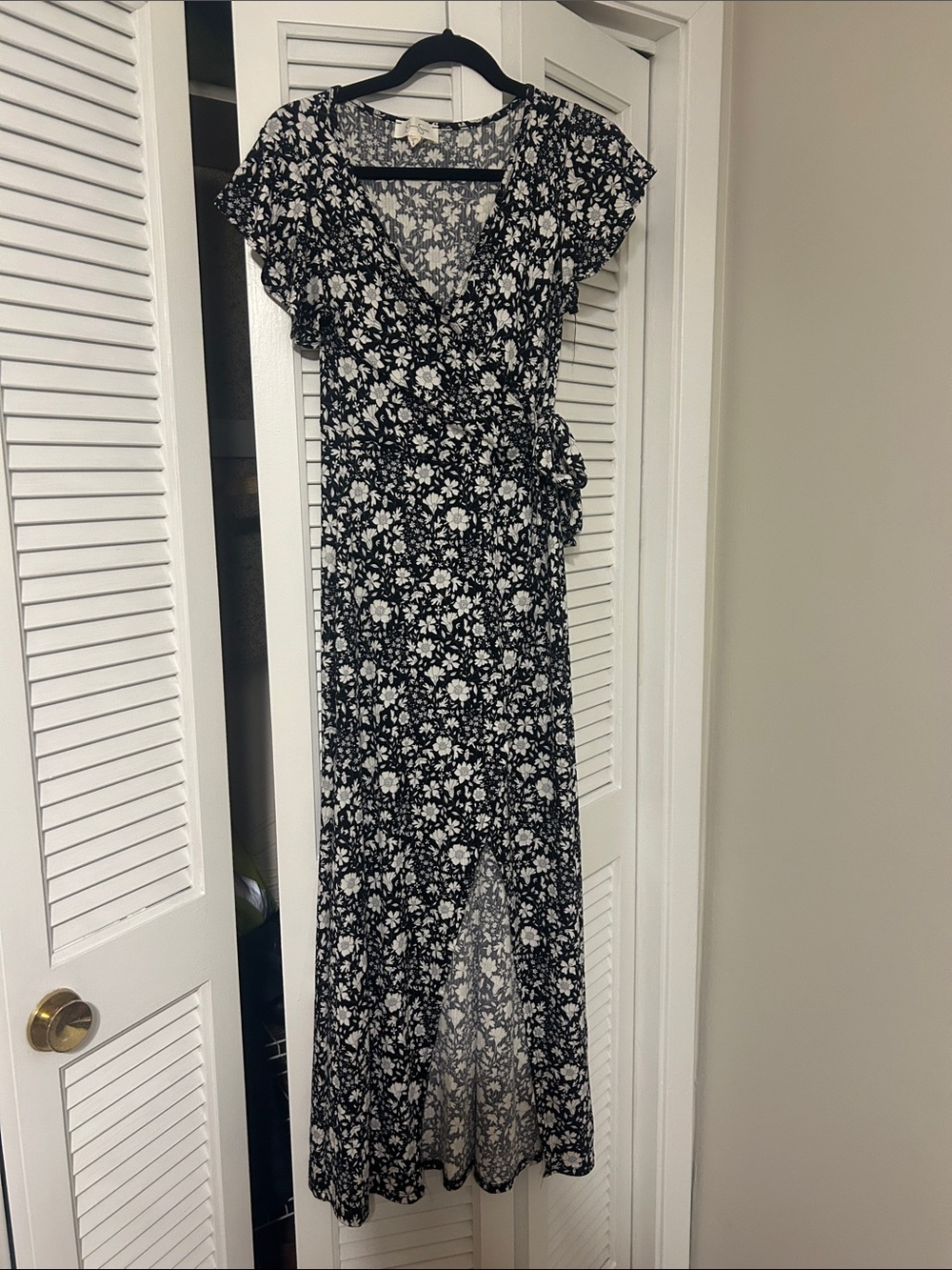 Jessica Simpson Black & White Floral Wrap Maxi Dress